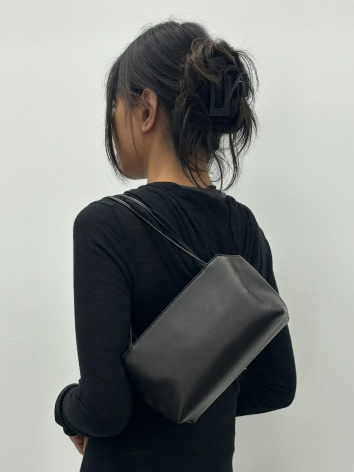 Lambskin Shoulder Bag – Lightweight Daily Tote