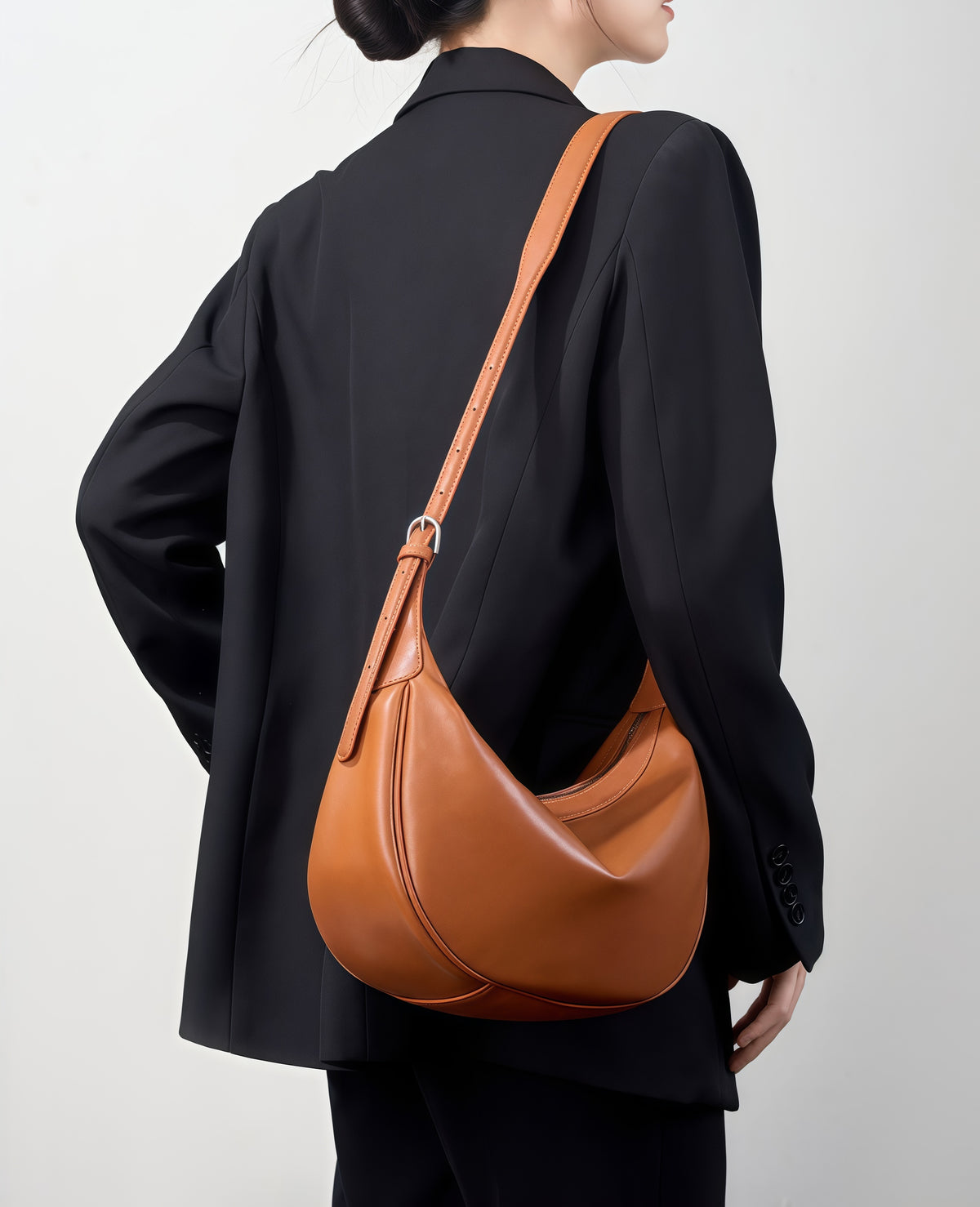 Cowhide Crescent Bag – Everyday Shoulder Bag