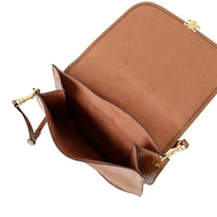 Minimal Leather Messenger Bag – Shoulder & Crossbody