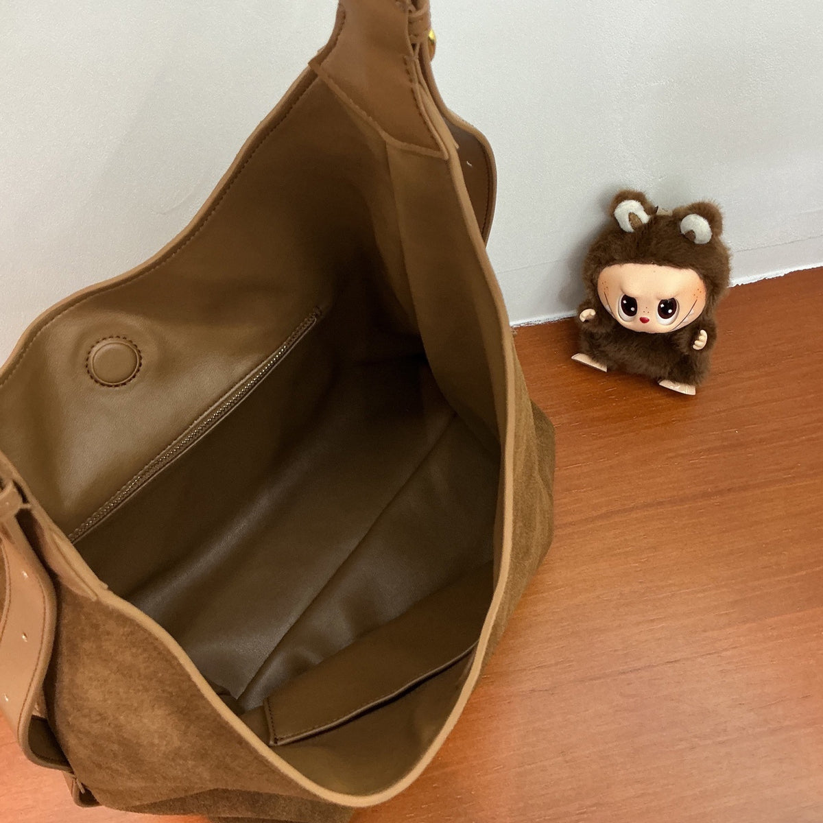 Nubuck Leather Tote Bag for Women – Large Capacity Shoulder & Handbag