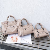 Vintage Cowhide Leather Studded Handbag – Shoulder & Crossbody