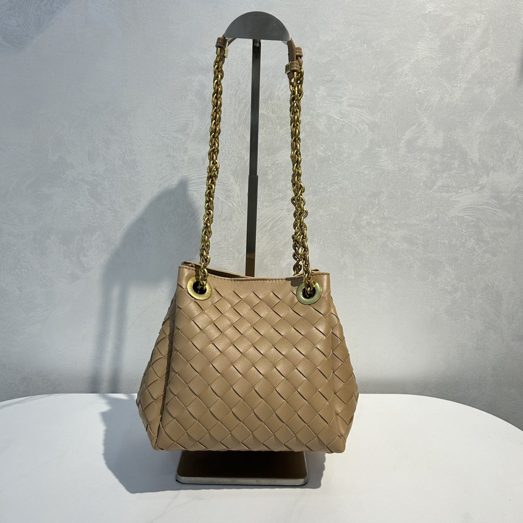 Women’s Handwoven Leather Chain Bag – Parachute Crossbody & Shoulder