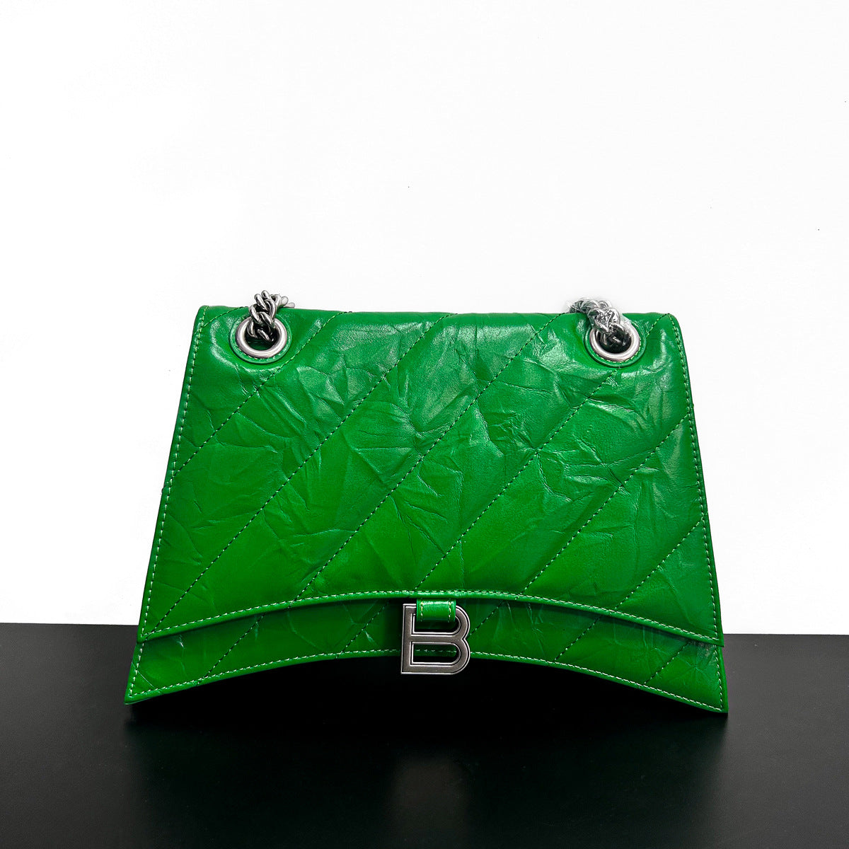 Women’s Quilted Leather Hourglass Bag – Chain Shoulder & Crossbody