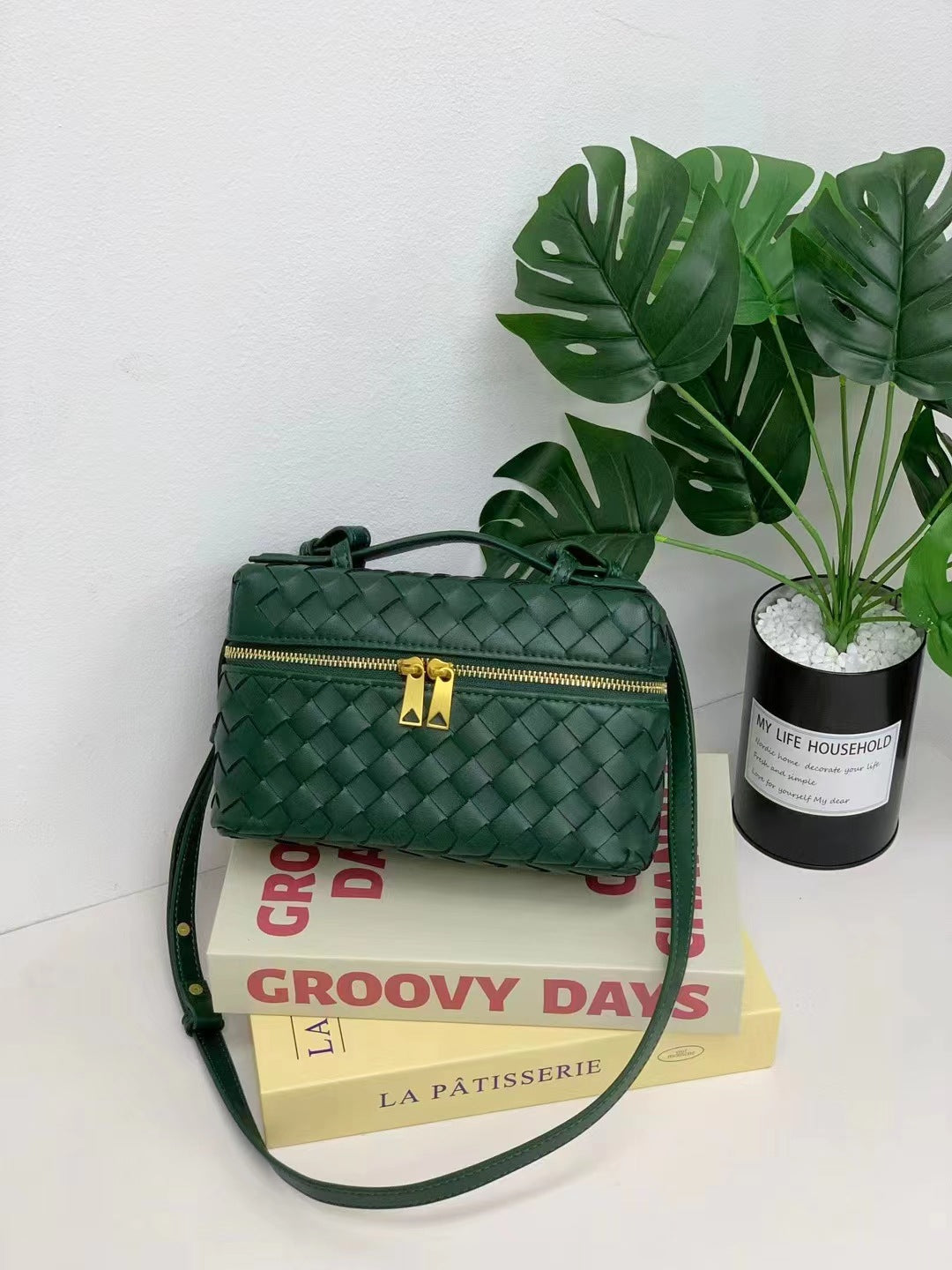 Women’s Woven Leather Handbag – Small Top-Grain Shoulder & Crossbody Bag