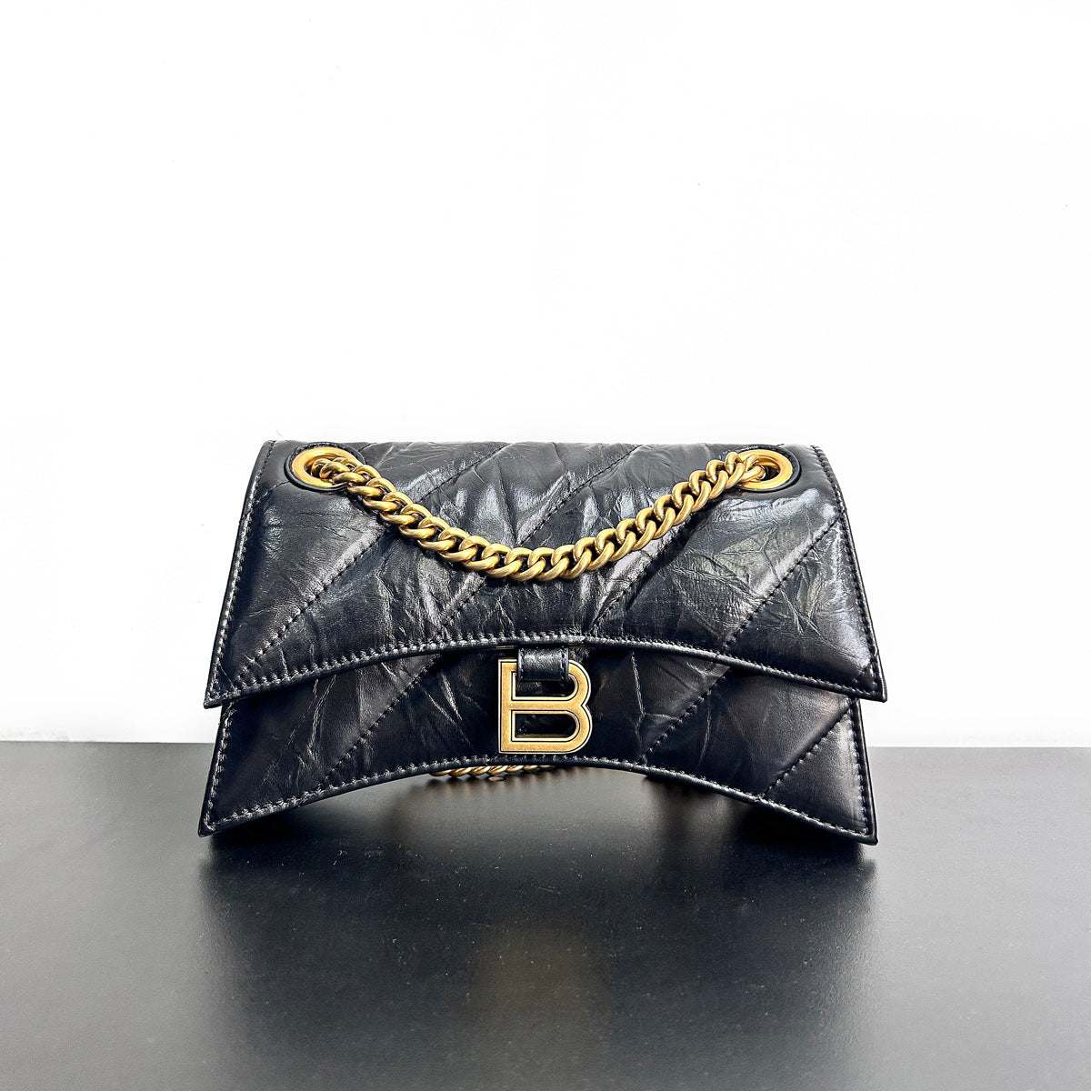 Women’s Quilted Leather Hourglass Bag – Chain Shoulder & Crossbody