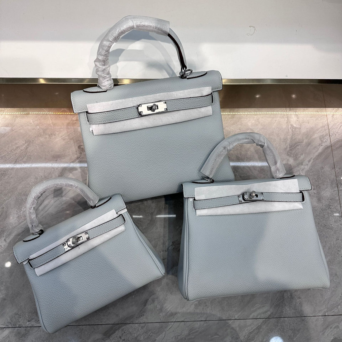 Women’s Lychee Grain Leather Mini Bag – Silver Buckle Shoulder & Crossbody