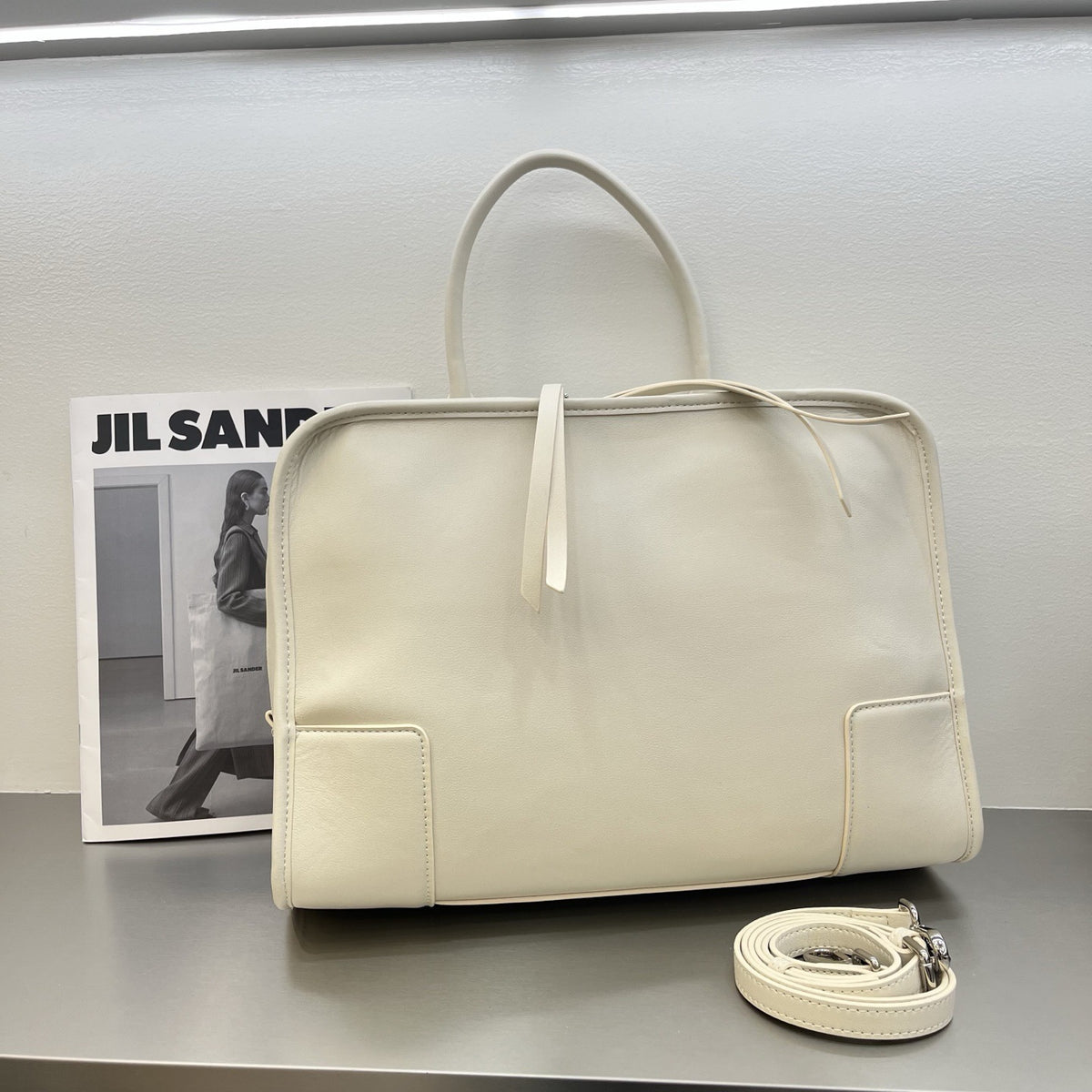 Vintage Cowhide Leather Tote Bag – Shoulder & Handbag