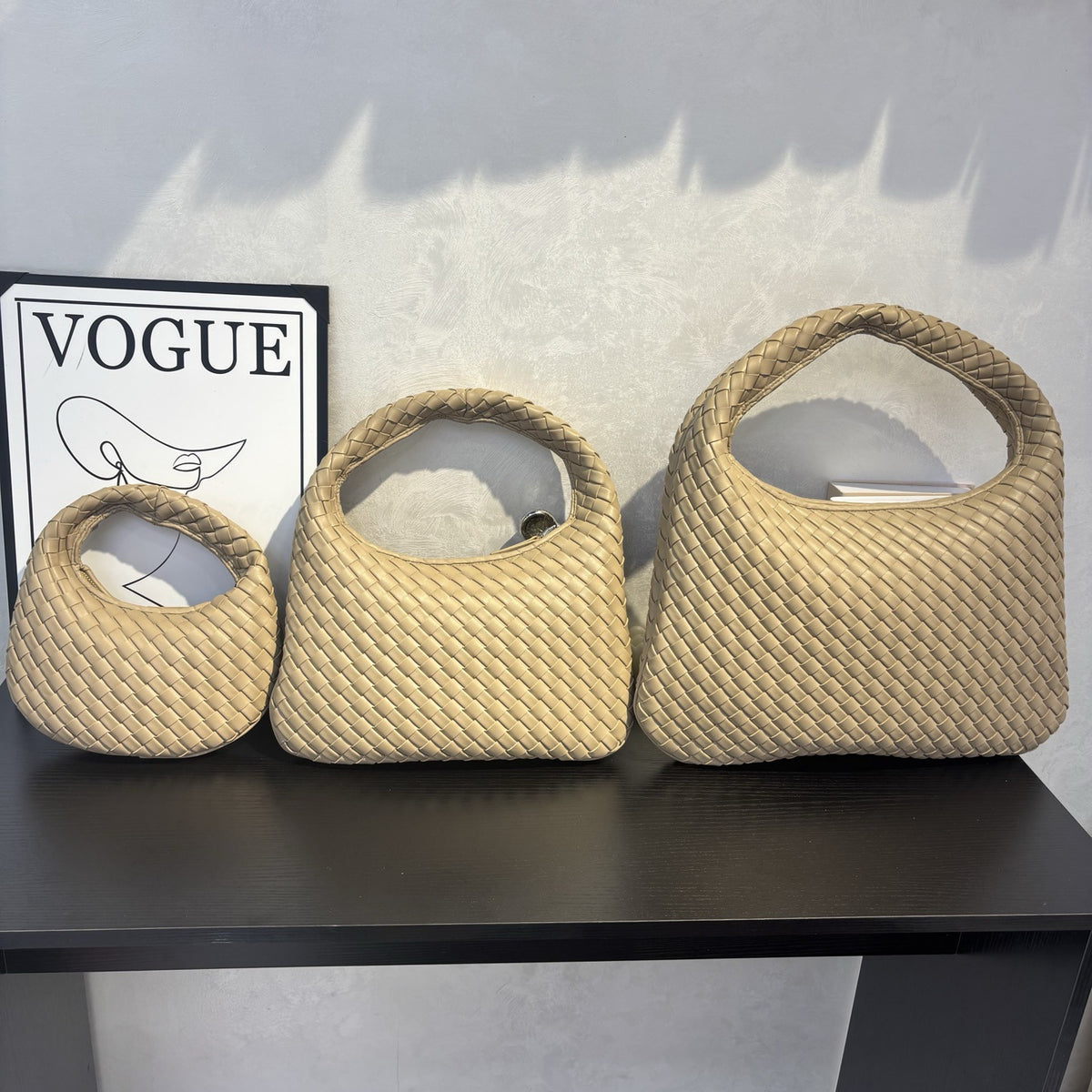 Women’s Woven Leather Round Bag – Handcrafted Handbag & Crossbody