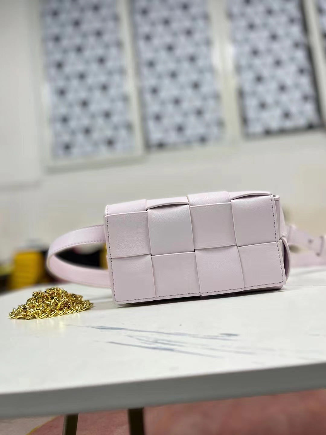 Woven Envelope Crossbody Bag – Small Square Handbag