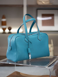 Large Capacity Cowhide Leather Tote Bag