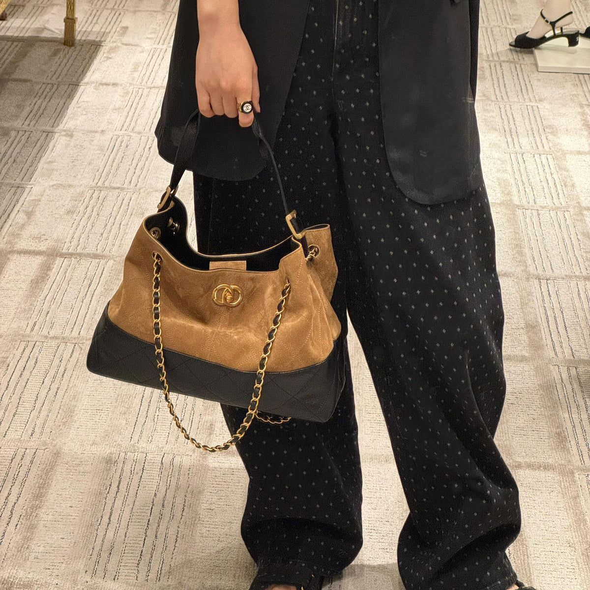 Women’s Color Block Suede Hobo Bag – Handbag, Shoulder & Crossbody