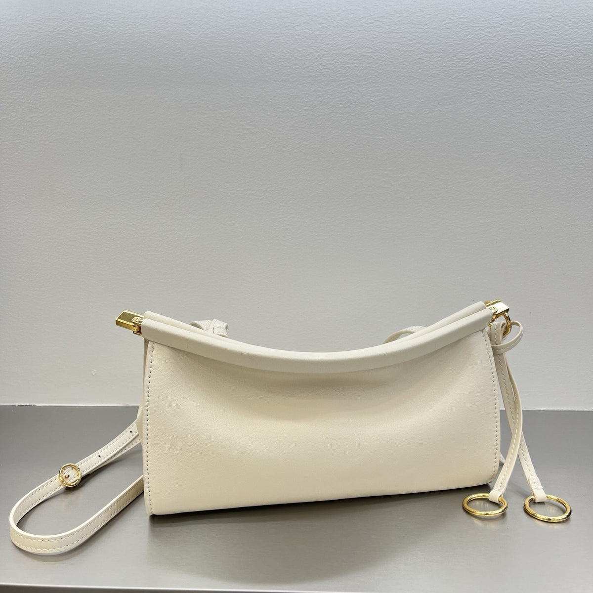 Minimalist Cowhide Leather Shoulder Bag – Square Handbag