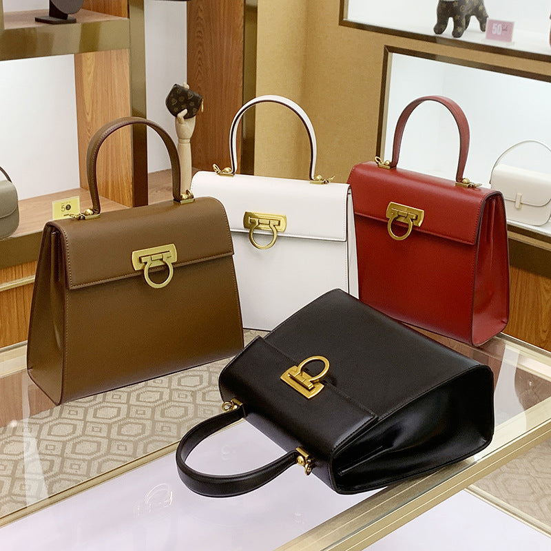 Women’s Leather Horseshoe Buckle Bag – Handbag, Shoulder & Crossbody