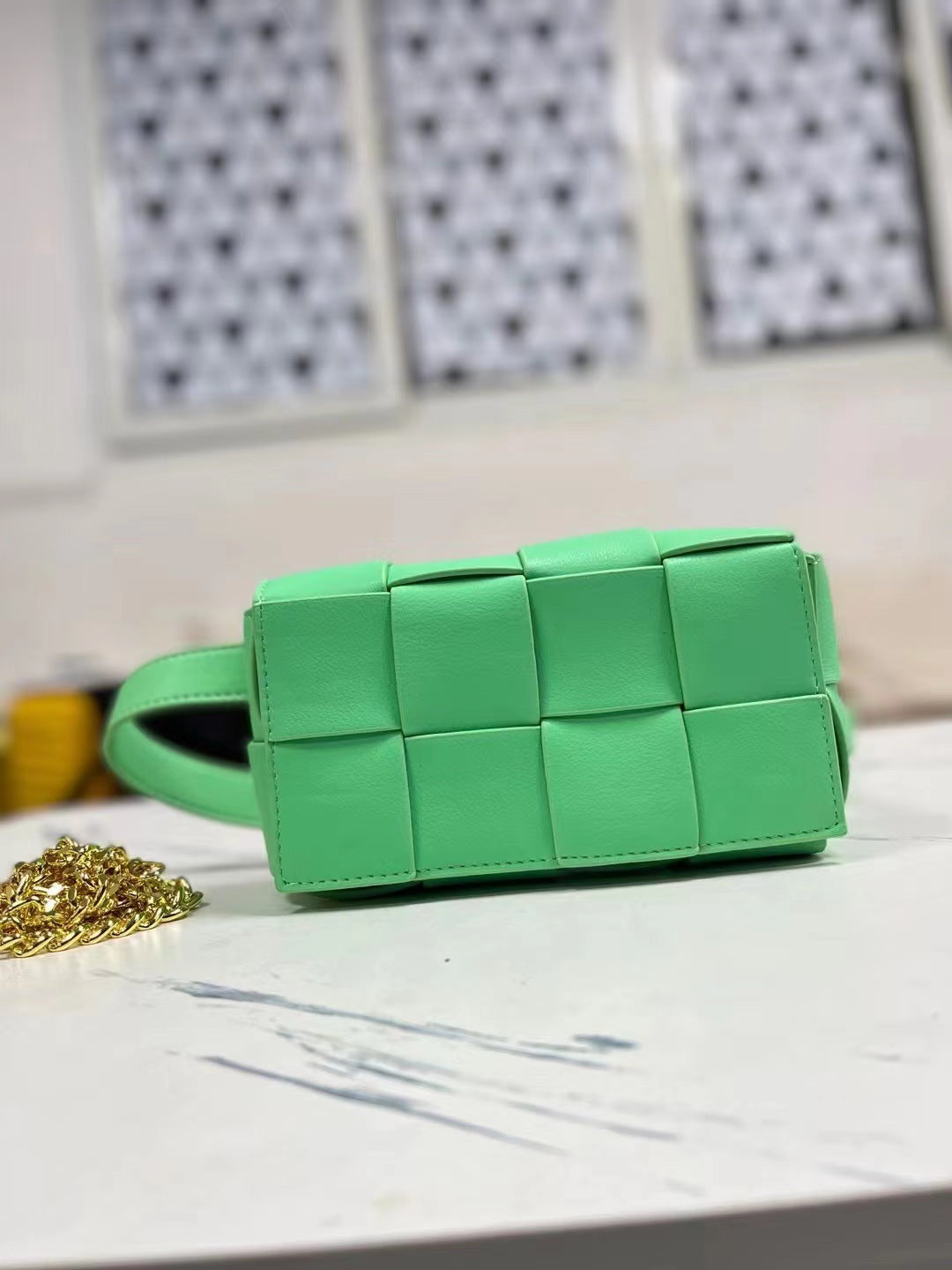 Woven Envelope Crossbody Bag – Small Square Handbag