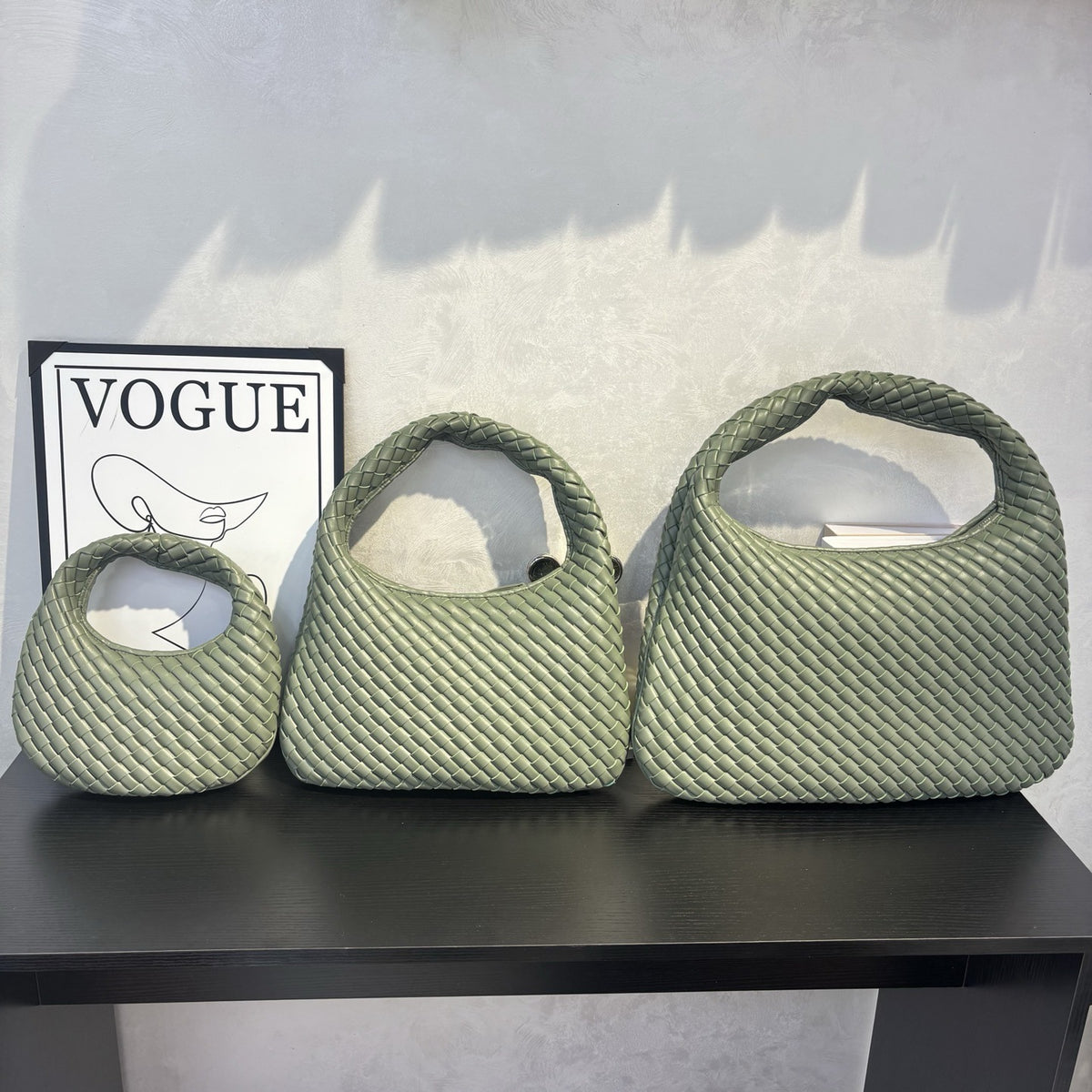 Women’s Woven Leather Round Bag – Handcrafted Handbag & Crossbody