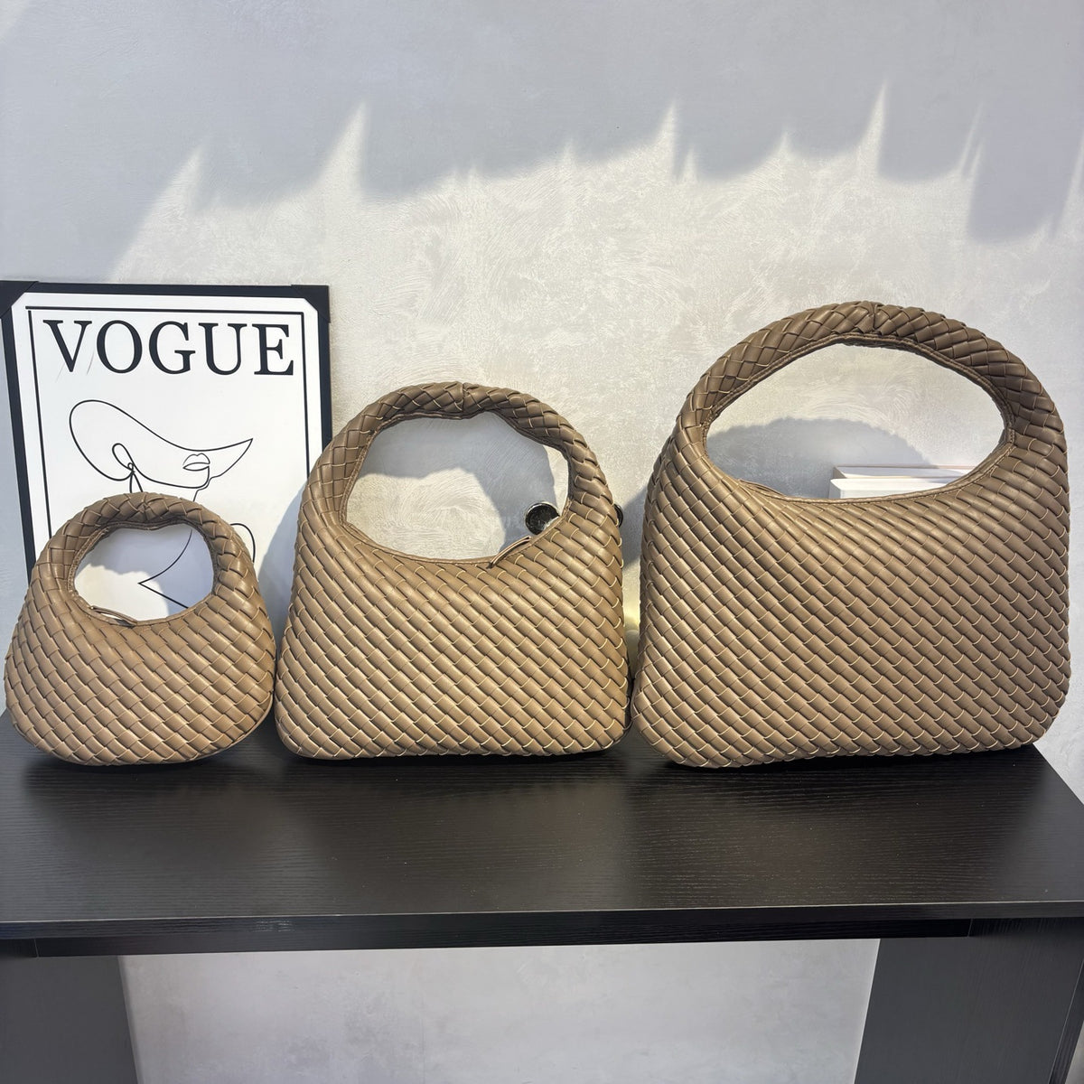 Women’s Woven Leather Round Bag – Handcrafted Handbag & Crossbody