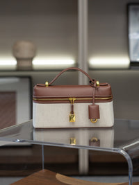 Cowhide Leather Mini Shoulder Bag – Handbag & Crossbody