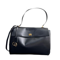 Chain Strap Leather Crossbody Bag – Elegant Lock Closure