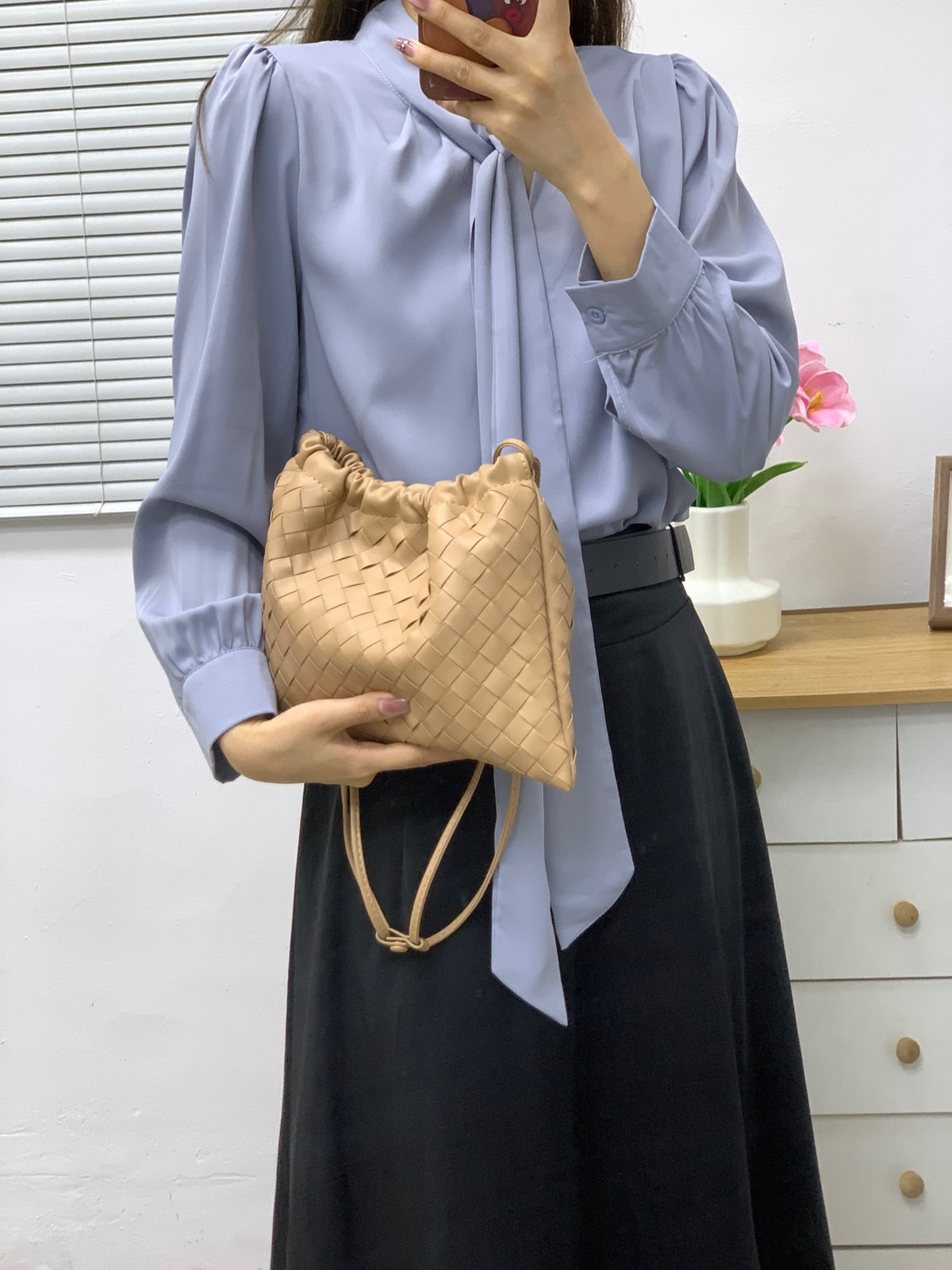 Women’s Drawstring Leather Hobo Bag – Large Capacity Shoulder Handbag