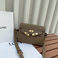 Women’s Pebbled Leather Kelly Messenger Bag – Handbag, Shoulder & Crossbody