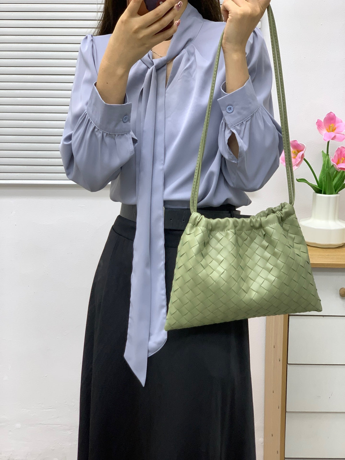 Women’s Drawstring Leather Hobo Bag – Large Capacity Shoulder Handbag